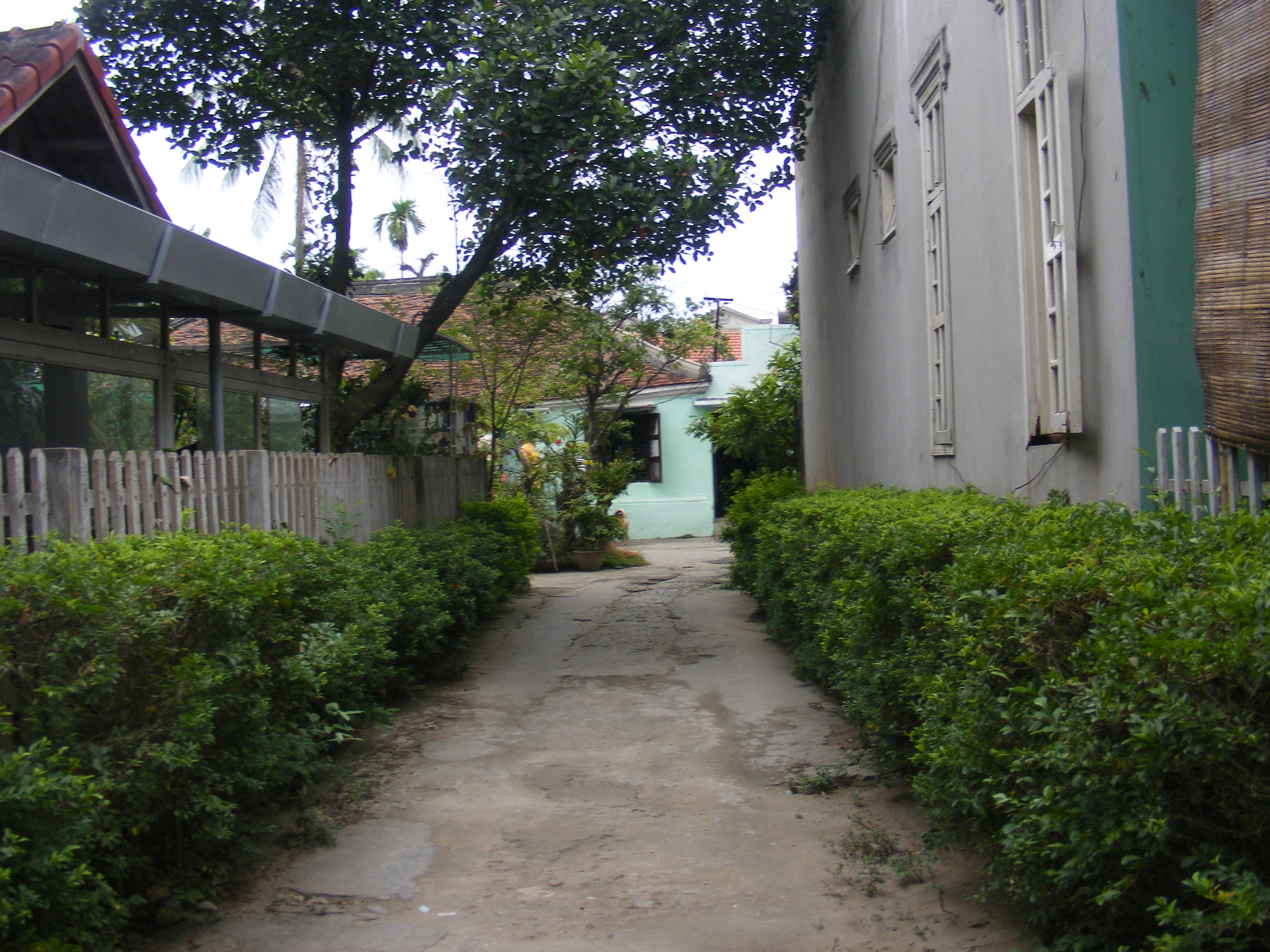 Lối vào nhà vườn