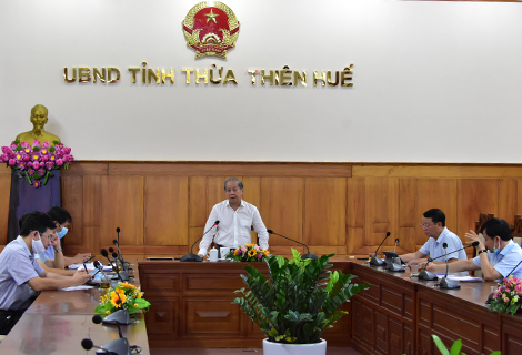 Chủ tịch UBND tỉnh Phan Ngọc Thọ phát biểu chỉ đạo tại cuộc họp
