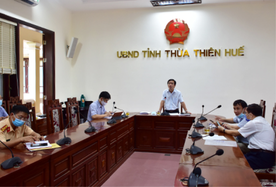 Phó Chủ tịch UBND tỉnh Nguyễn Văn Phương phát biểu chỉ đạo tại cuộc họp